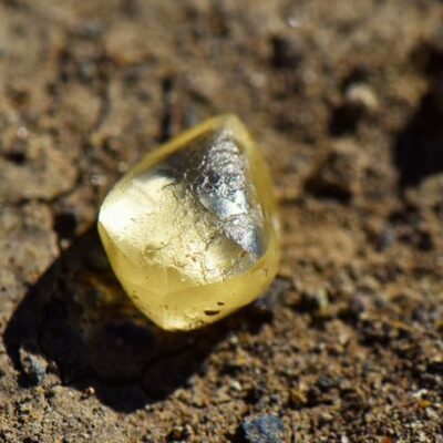 Woman finds 4-carat yellow diamond at Arkansas state park